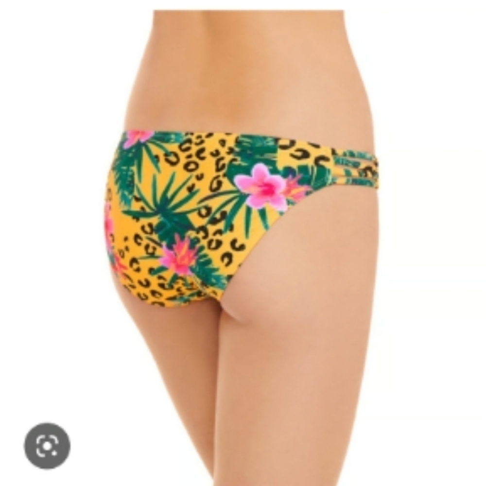 NWT Decree Cheetah Bikini Bottoms​